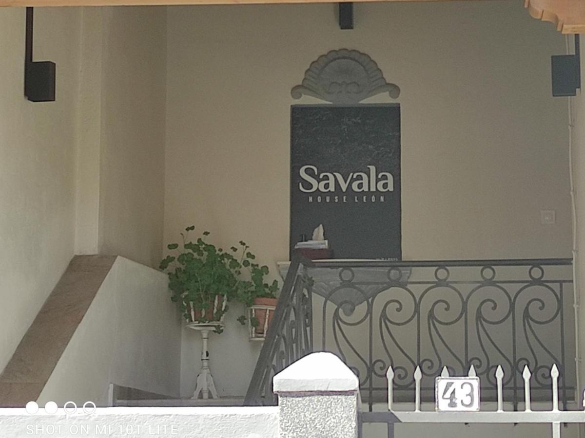 Вілла Savala House Леон Екстер'єр фото